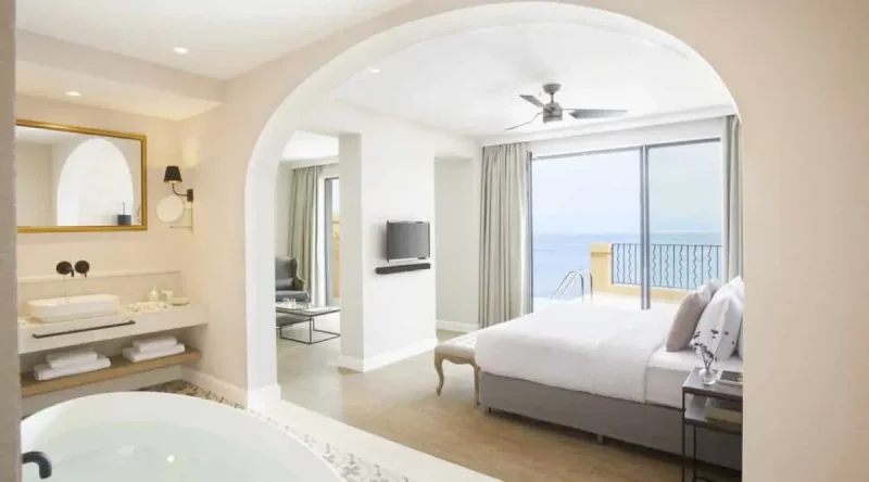 Deluxe Suite Sea View with Private Pool - Nido