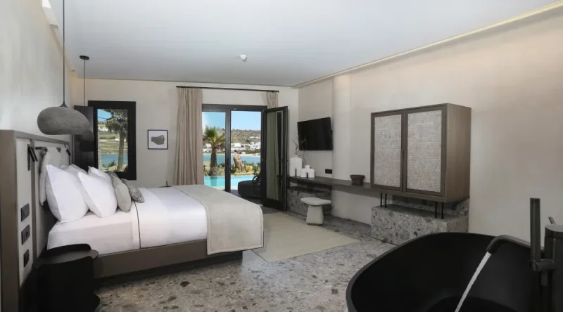 Eternal Suite with Supreme Pool and Sea View - Aeonic Suites & Spa