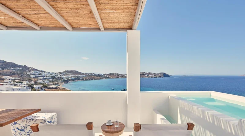 Superior Double with Open Air Jetted Tub and Sea View - Katikies Mykonos