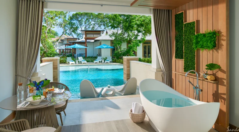 South Seas Hideaway Crystal Lagoon Swim-up Oversized Butler Suite with Patio Tranquility Soaking Tub - Sandals Royal Barbados