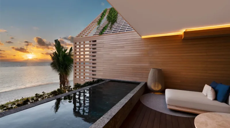 Oceanfront Balcony Pool Suite - Banyan Tree Mayakoba