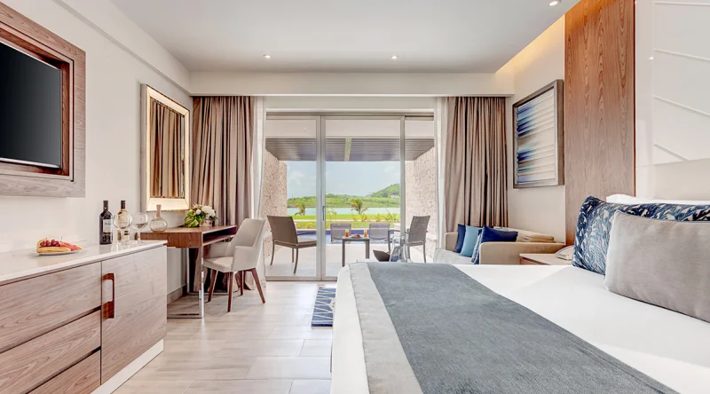 Luxury Junior Suite (Diamond Club) - Royalton Antigua Resort & Spa Autograph Collection