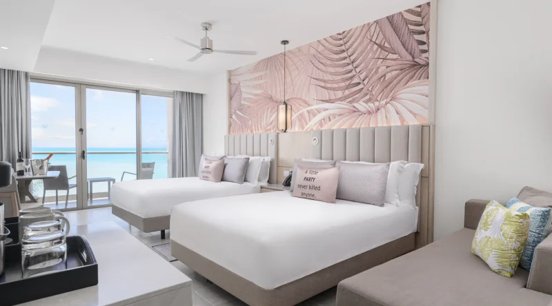 Luxury Junior Suite Beachfront - Royalton Chic Antigua Autograph Collection