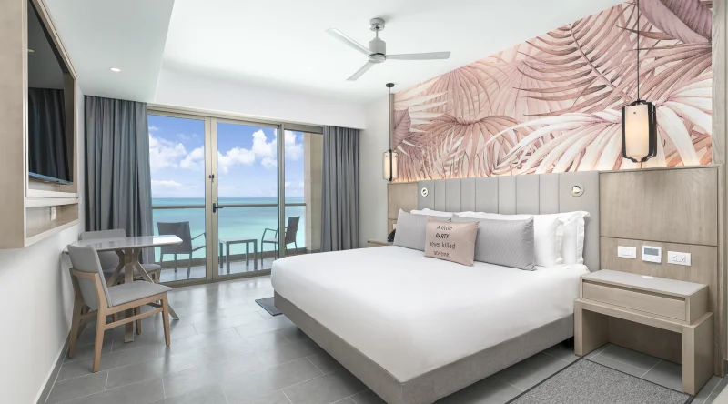 Luxury Presidential Beachfront One Bedroom Suite - Royalton Chic Antigua Autograph Collection