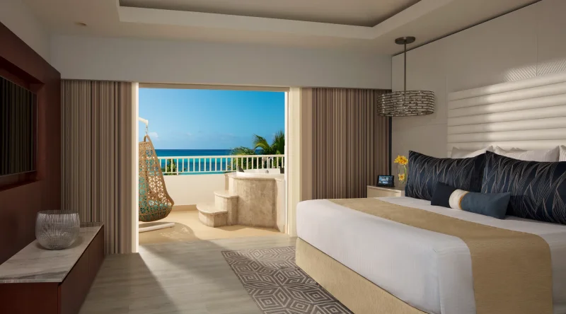 Preferred Club Presidential Suite Ocean Front - Secrets St James Montego Bay