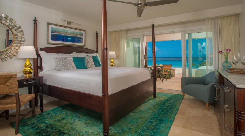 Windsor Beachfront Walkout Club Room w/ Patio Tranquility Soaking Tub - Sandals Royal Caribbean