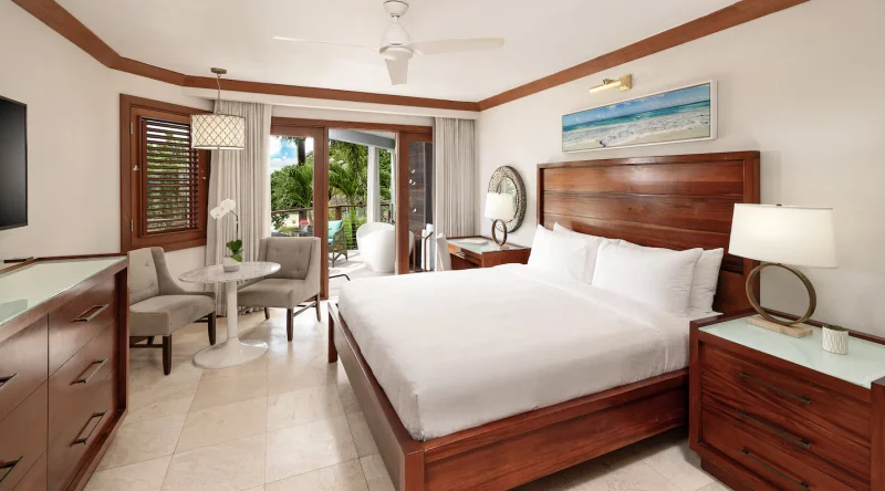 Longshore Beachfront Grande Luxe Club Level Room w/ Balcony Tranquility Soaking Tub - Sandals Negril