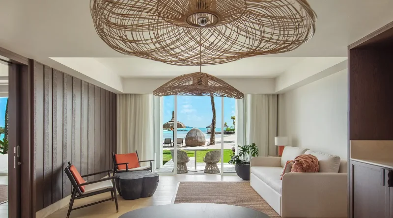 Hibiscus Signature Beachfront Suite - Shangri-La Le Touessrok Resort & Spa