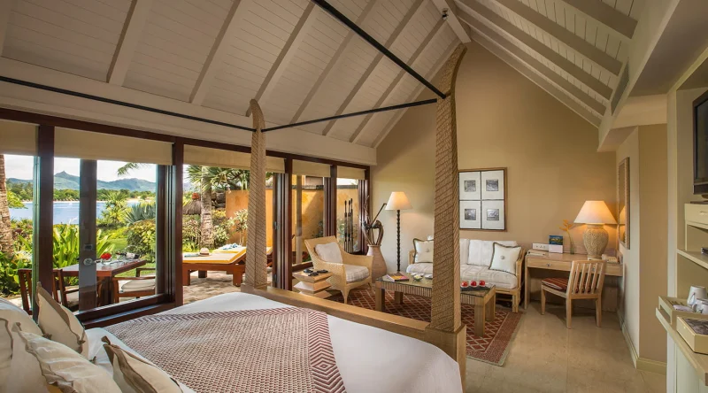 Luxury Villa with Private Garden - The Oberoi Beach Resort Mauritius