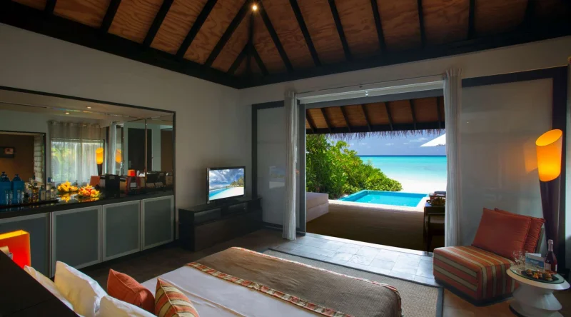 Beach Villa with Pool - Velassaru Maldives