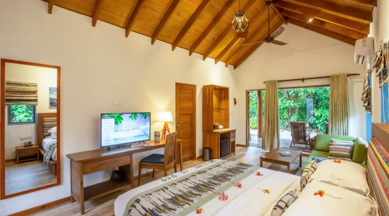 Deluxe Beach Villa - Reethi Faru Resort