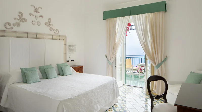 Regular Suite Front Sea View Balcony - Santa Caterina Hotel